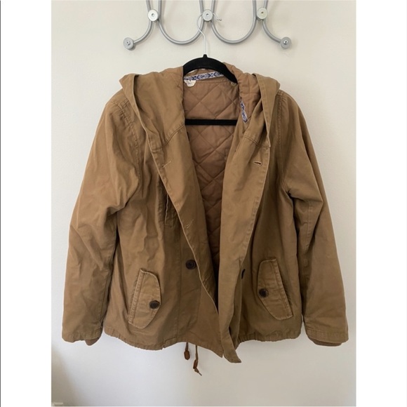 Roxy Jacket - Picture 1 of 3